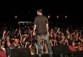 drake-concert-1 drake-concert-1